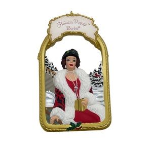 BARBIE HOLIDAY VOYAGE VINTAGE 1998 CHRISTMAS ORNAMENT